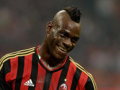 Ufficiale, Balotelli si opera. I tempi di recupero. Mario-Balotelli-pubblica-foto-hot-su-Facebooklex-amante-lo-denuncia