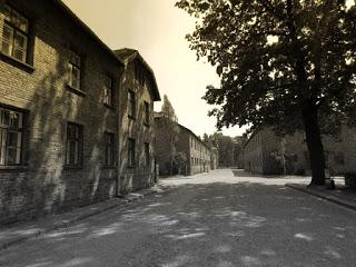 Sulle tracce di.. Il Parrucchiere di Auschwitz Sulle tracce di.. Il Parrucchiere di Auschwitz