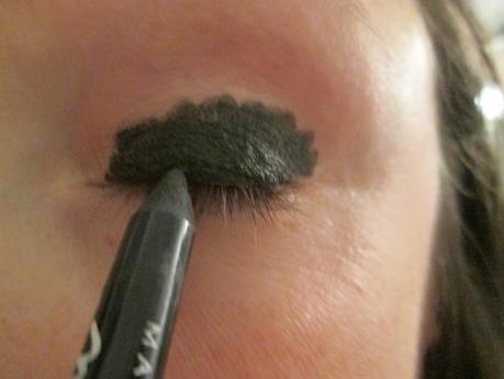 Smokey eyes nero intenso con Maybelline