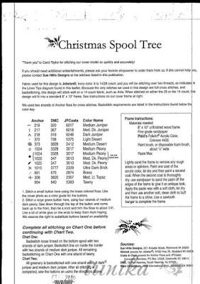Cross stitch- Christmas- albero di natale  con rocchetti di filo
