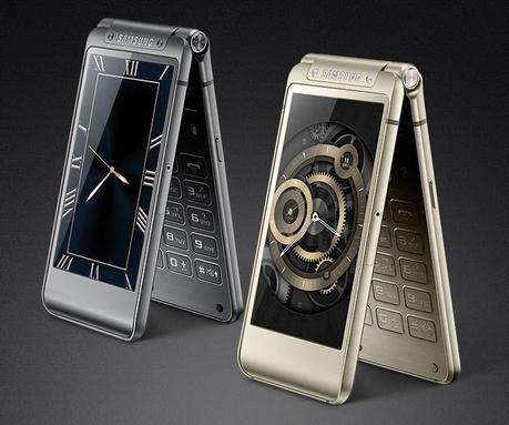 Samsung lancia il W2016: un Galaxy S6 versione flip phone con due display Samsung lancia il W2016: un Galaxy S6 versione flip phone con due display