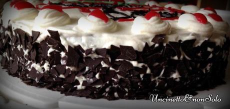 Schwarzwälder Torte 12232998_858063630974101_1522498895_n