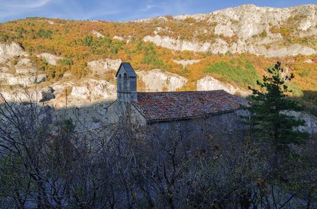 Val Rosandra - su e giù per i calcari con il mare all'orizzonte