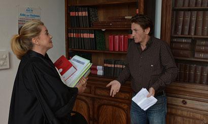 Catherine Deneuve (il Giudice) e Benoît Magimel (Yann) - Photo: courtesy of Officine UBU