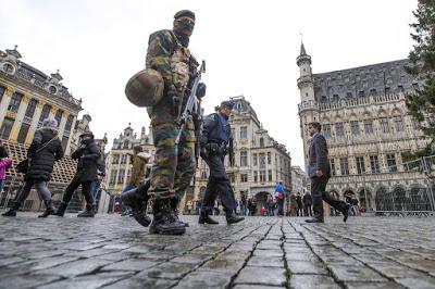 Allerta terrorismo a Bruxelles per il secondo giorno consecutivo Allerta terrorismo a Bruxelles per il secondo giorno consecutivo