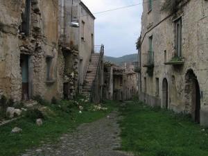 Alcuni paesi dell'Irpinia furono abbandonati dopo il sisma del 1980. Photo credit: psub / Foter.com / CC BY-SA