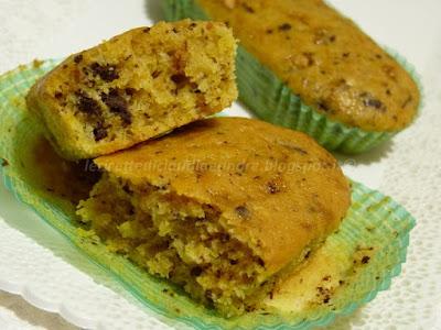 Mini plum cake al olio, con zucca, cioccolato e amaretti