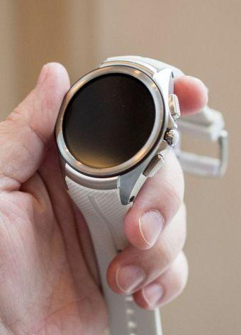 LG sta ritirando gli smartwatch Urbane 2 dai negozi per un problema hardware LG sta ritirando gli smartwatch Urbane 2 dai negozi per un problema hardware