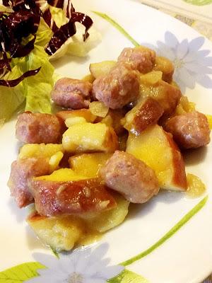 Salsiccia alle cipolle e mele