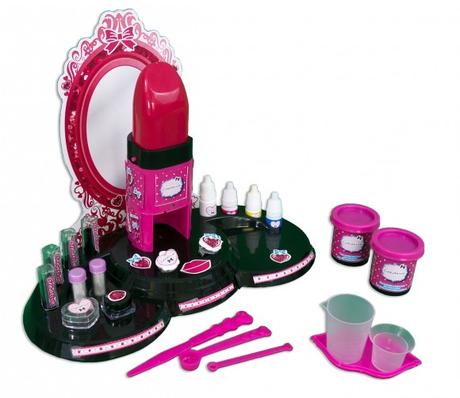 Creative Beauty Studio, a disposizione delle bambine per creare un make up con ingredienti atossici al 100% Creative Beauty Studio, a disposizione delle bambine per creare un make up con ingredienti atossici al 100%