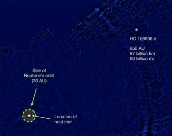HD 106906b: il pianeta esiliato Immagine relativa alla scoperta del pianeta HD 106906b. L’immagine è stata ottenuta nell’infrarosso ed è stata poi elaborata per rimuovere la luce dalla stella ospite. Crediti: Vanessa Bailey