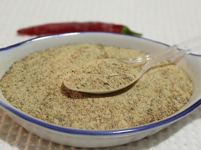 Brodo granulare vegetale con bucce di patate e carote al peperoncino Brodo granulare vegetale con bucce di patate e carote al peperoncino