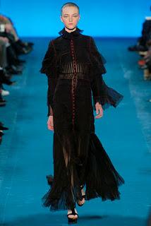 Fashion Vaticano: l'estetica del vestire tra mondanità e spiritualità - Eccelsa Vanità... Fashion Vaticano: l'estetica del vestire tra mondanità e spiritualità - Eccelsa Vanità...
