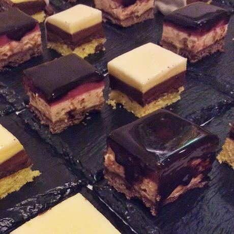 Tano passami l'olio vent'anni e non sentirli #happybirdaytanopassamilolio Tano passami l'olio vent'anni e non sentirli #happybirdaytanopassamilolio