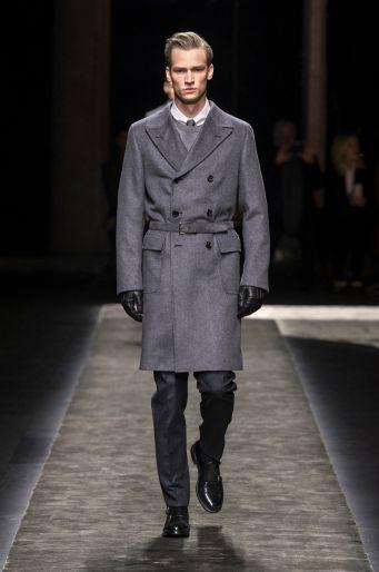 MODA UOMO: IL GRIGIO è IL PROTAGONISTA DELL'INVERNO 2015 MODA UOMO: IL GRIGIO è IL PROTAGONISTA DELL'INVERNO 2015
