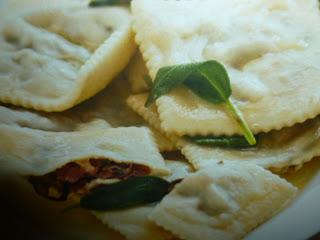 ravioli burro e salvia ravioli burro e salvia