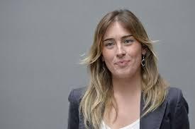 Se Maria Elena Boschi non è obbligata a dimettersi.