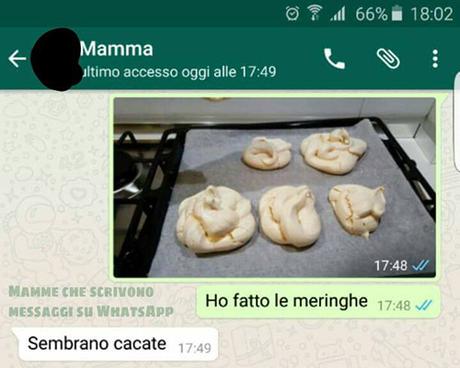 Mamme che scrivono messaggi su Whatsapp