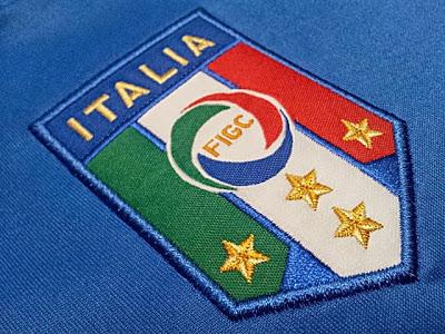 FIGC, Le maglie di cinque azzurri e un pallone all’asta per due progetti a scopo benefico