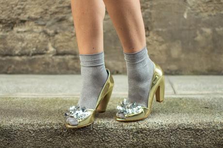 Scarpe Fai da Te per Natale! Un nuovo e luccicante tutorial - DIY - Scarpe Fai da Te per Natale! Un nuovo e luccicante tutorial - DIY -