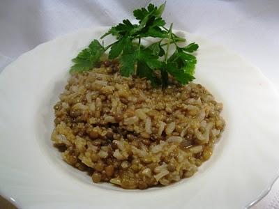Zuppa di lenticchie, riso e burghul