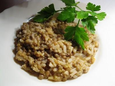 Zuppa di lenticchie, riso e burghul