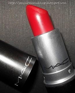 M·A·C: rossetto Russian Red