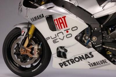 Yamaha YZR-M1 J.Lorenzo Estoril 2009 by Utage Factory House Yamaha YZR-M1 J.Lorenzo Estoril 2009 by Utage Factory House