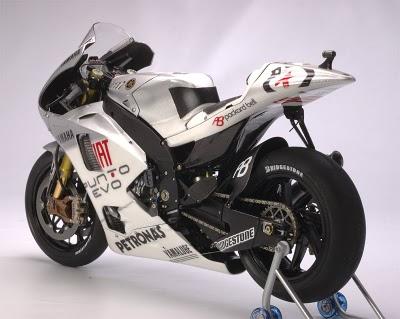 Yamaha YZR-M1 J.Lorenzo Estoril 2009 by Utage Factory House Yamaha YZR-M1 J.Lorenzo Estoril 2009 by Utage Factory House