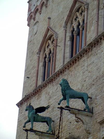 palazzoPriori_Perugia_viaggiandovaldi