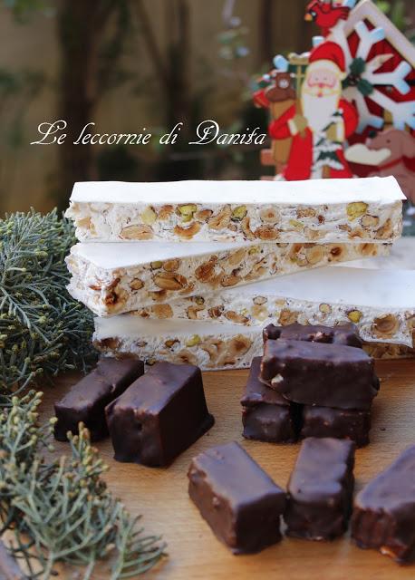 Un sereno Natale a tutti voi!! Torrone ben augurante!!