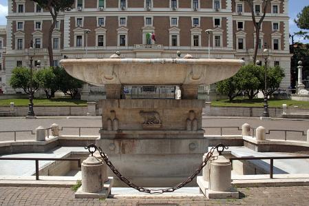 Fontana del Viminale 3