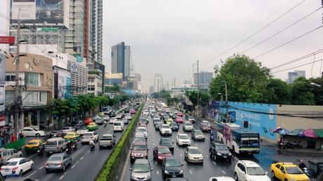 L'orrendo traffico di Bangkok