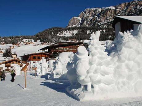 Gara tra sculture di neve e di ghiaccio in Val Gardena