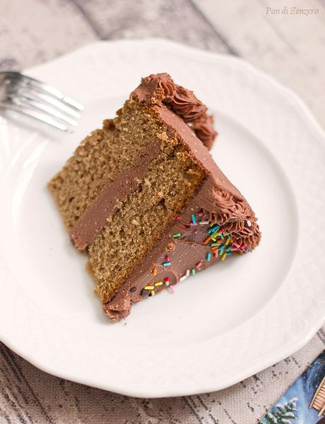 torta pan di zenzero con glassa al cioccolato spezie vegan frosting