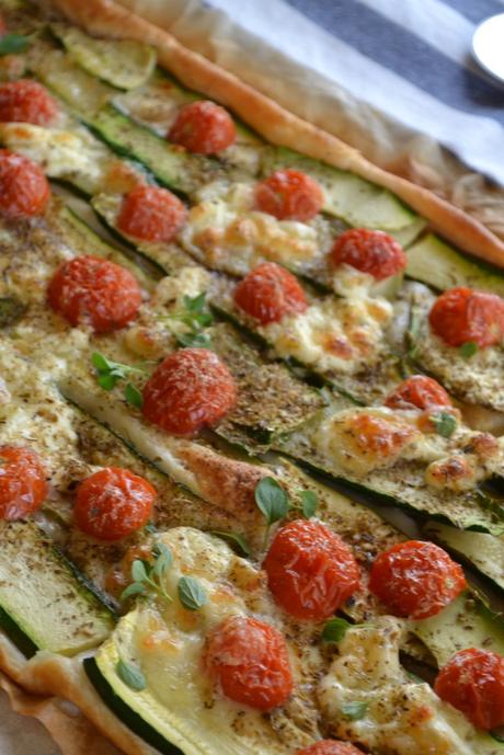 Pizza Sfogliata con Zucchine e Burrata