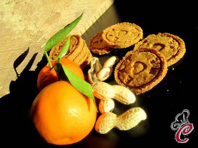Biscotti di mais al cocco e burro di arachidi: gli 'adattamenti' di gusto di una sana alimentazione