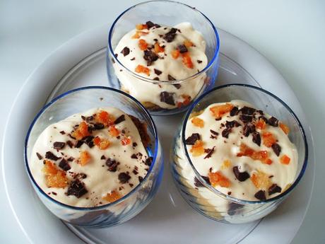 Coppette Tiramisù al Pandoro, Arancio  e Cioccolato