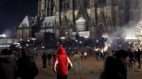 Molestie a Colonia: difendere il consenso sociale non è razzismo Molestie a Colonia: difendere il consenso sociale non è razzismo