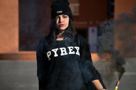#OUTFIT: PYREX