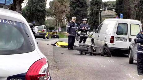 Video sull'incidente mortale a Circo Massimo. Ecco perché non è colpa
dell'autista Atac Video sull'incidente mortale a Circo Massimo. Ecco perché non è colpa
dell'autista Atac