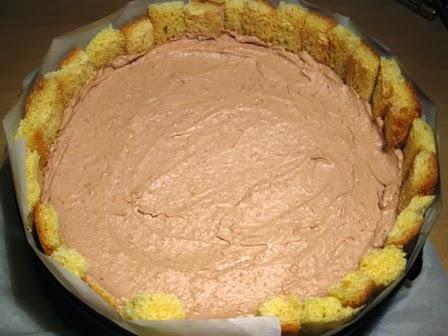 CHARTEUSE AL TORRONE E GIANDUIA e l'OTTAVO COMPLIBLOG DI MAMMAZAN CHARTEUSE AL TORRONE E GIANDUIA e l'OTTAVO COMPLIBLOG DI MAMMAZAN
