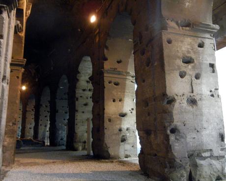 Colosseo_Roma_viaggiandovaldi