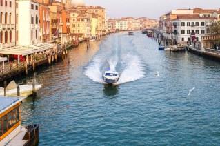 Innamorarsi di Venezia a bordo di un motoscafo