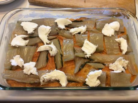PASTICCIO DI PANE GAMBI DI COSTE E FORMAGGIO (RICETTA RICICLO) PASTICCIO DI PANE GAMBI DI COSTE E FORMAGGIO (RICETTA RICICLO)