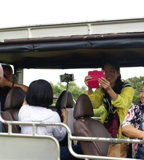 Yala National Park tra Elefanti, Leopardi e Pavoni. Viaggio in Sri Lanka Yala National Park tra Elefanti, Leopardi e Pavoni. Viaggio in Sri Lanka