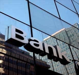 Ipotesi Bad Bank, volano i bancari a piazza affari