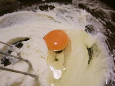 BISCOTTIAMO?? ECCO I BISCOTTI CON CIOCCOLATO ALLA LIQUIRIZIA E KUMKAT CANDITI BISCOTTIAMO?? ECCO I BISCOTTI CON CIOCCOLATO ALLA LIQUIRIZIA E KUMKAT CANDITI