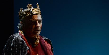 Enrico IV: Franco Branciaroli e la Spietata Follia del Cinico Enrico IV: Franco Branciaroli e la Spietata Follia del Cinico