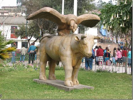 Andahuaylas_Central_Plaza_Statue
